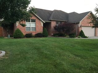 806 E Stone Ridge Dr, Ozark, MO 65721