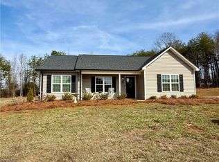 237 Kenlon Ct, Madison, NC 27025