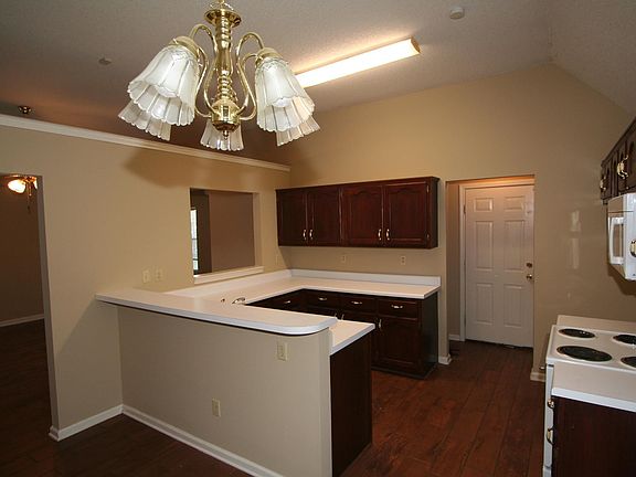 3rd image of 5497 Steffani Dr