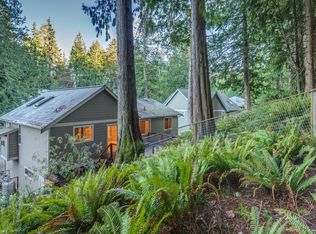 162 Harbor View Dr, Bellingham, WA 98229