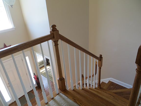 2nd image of 5961 Williamsburg Pkwy