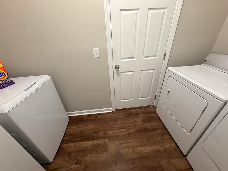 416 Poplar St — Photo 29