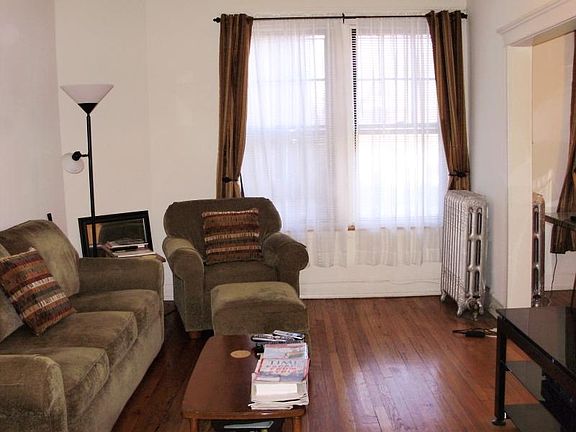 3rd image of 4633 N Damen Ave #1