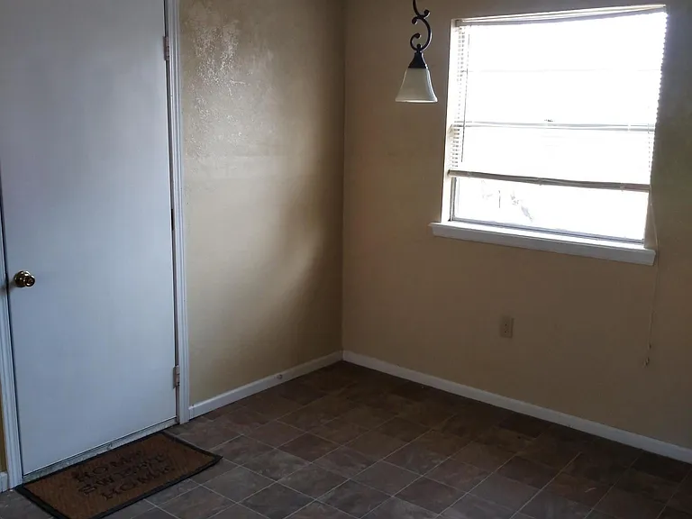 6239 N Cheyenne Ave — Photo 8