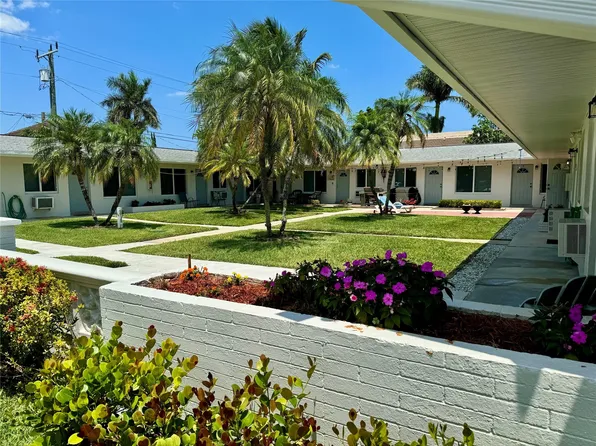 120 NE 10th Ave APT 1, Hallandale Beach, FL 33009