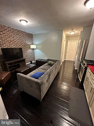 1726 H St NE Photo 1