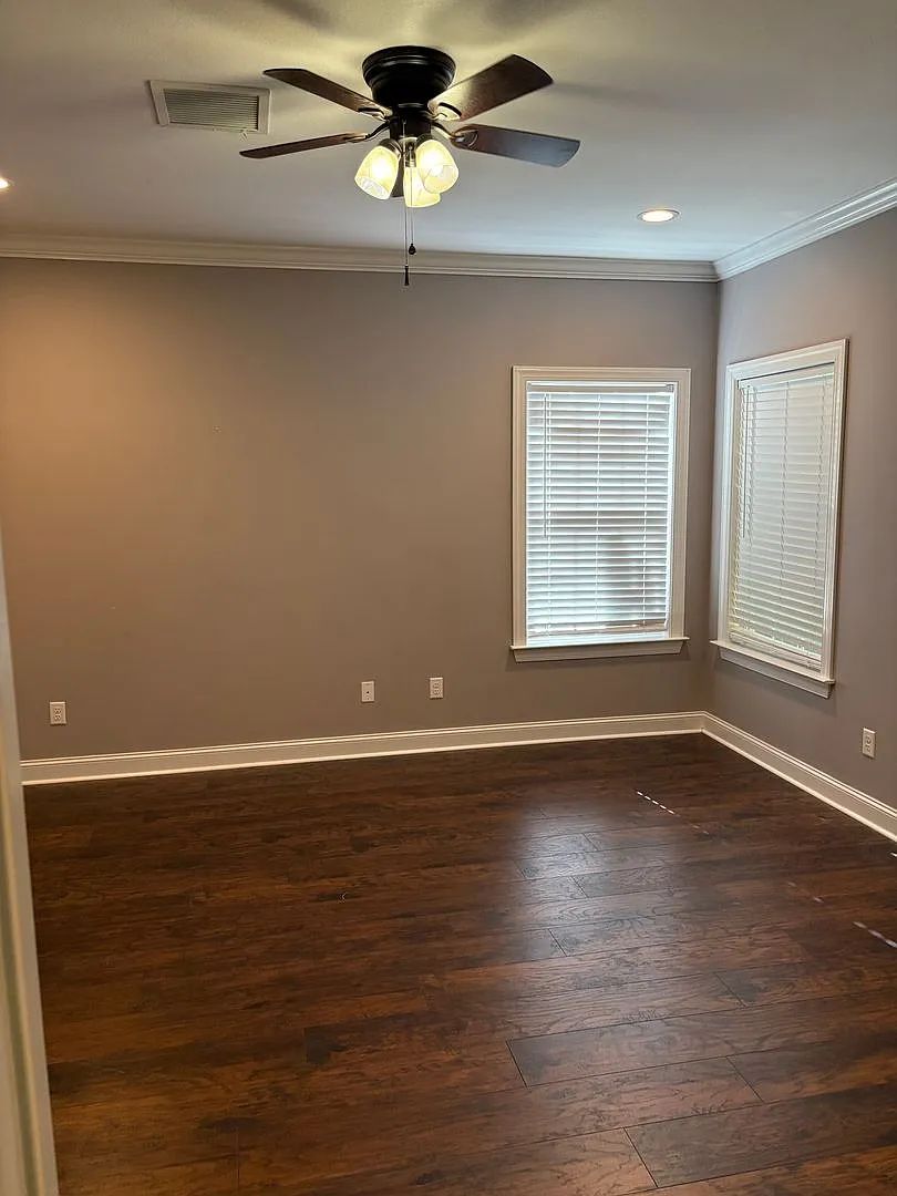 Building Photo - 113 Senah Dr