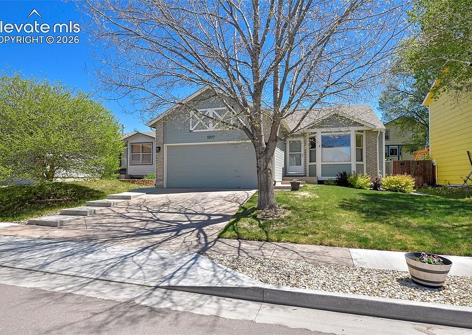 1st image of 5977 Corinth Dr