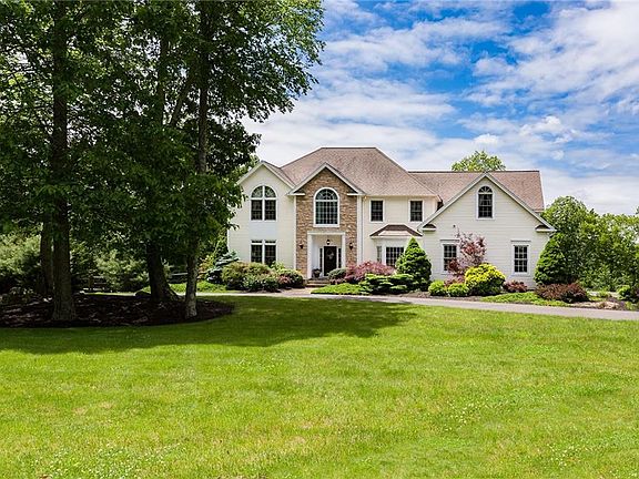 3rd image of 181 Little Fox Ln