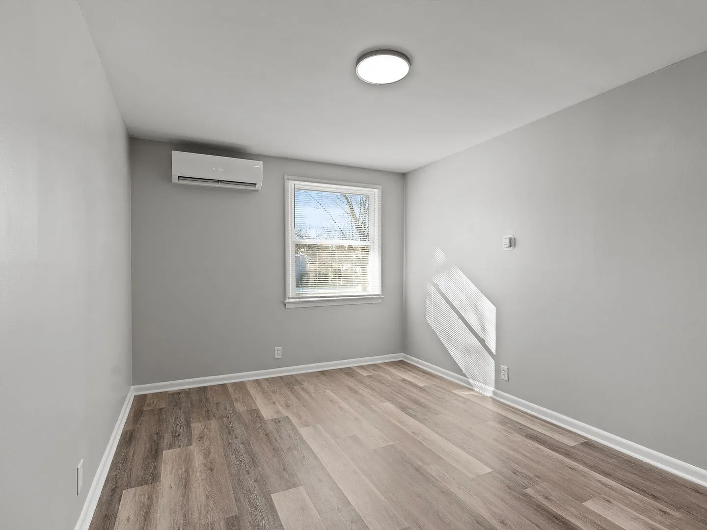 A2(RCH-58) 1507 Randolph Ave SE — Photo 2
