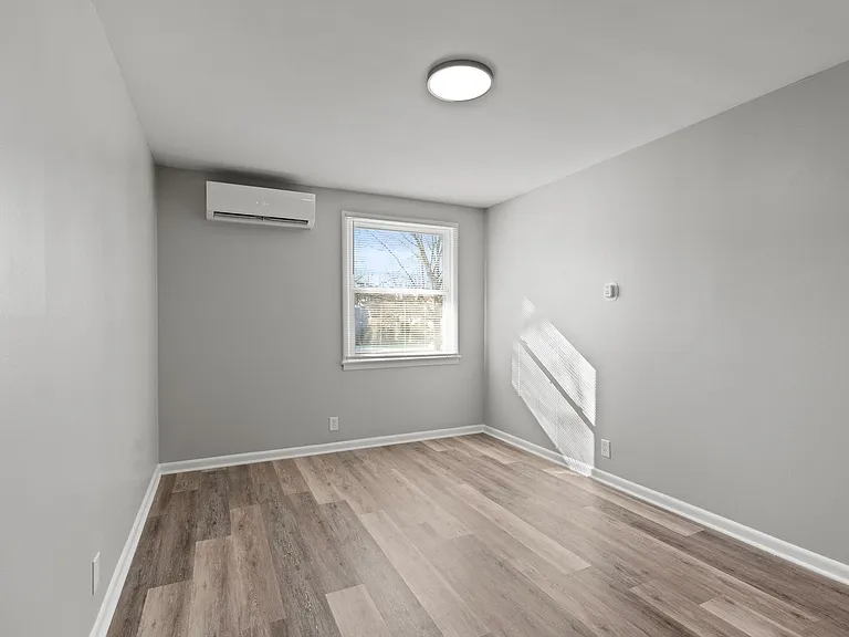 1507 Randolph Ave SE — Photo 2