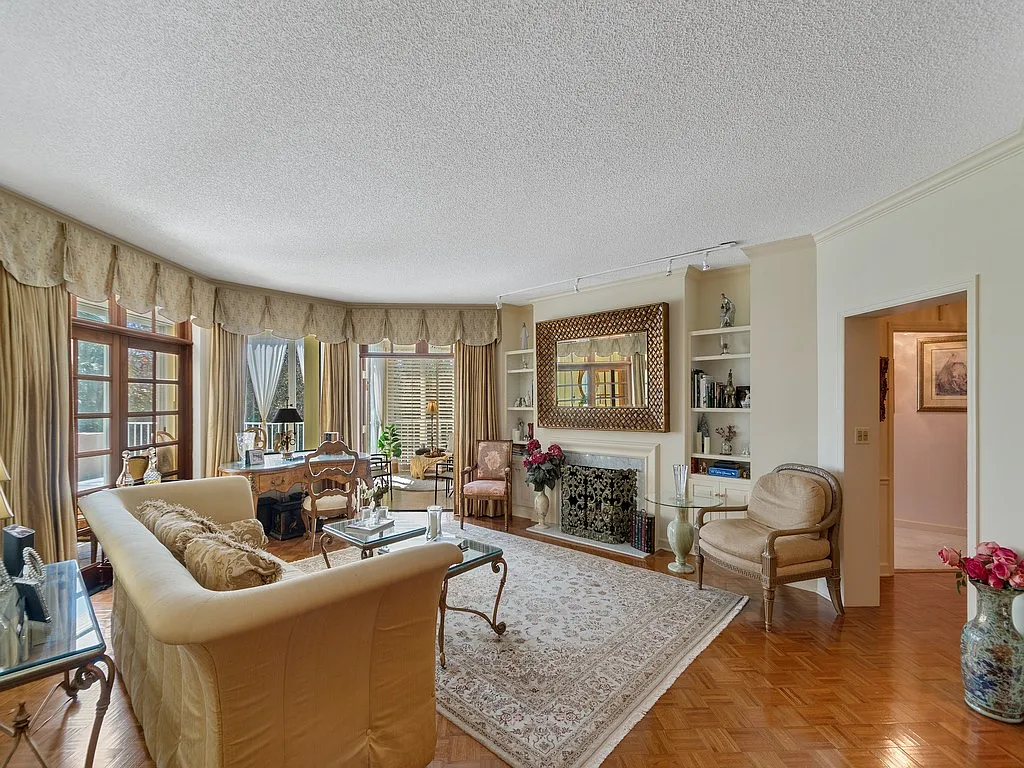 3 bed, 2050 sqft, $6,000 — Photo 4