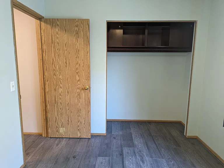 815 Sieverkropp Dr — Photo 22