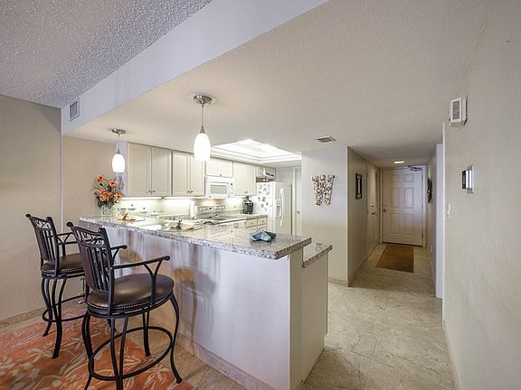 2nd image of 7000 Gulf Blvd #503