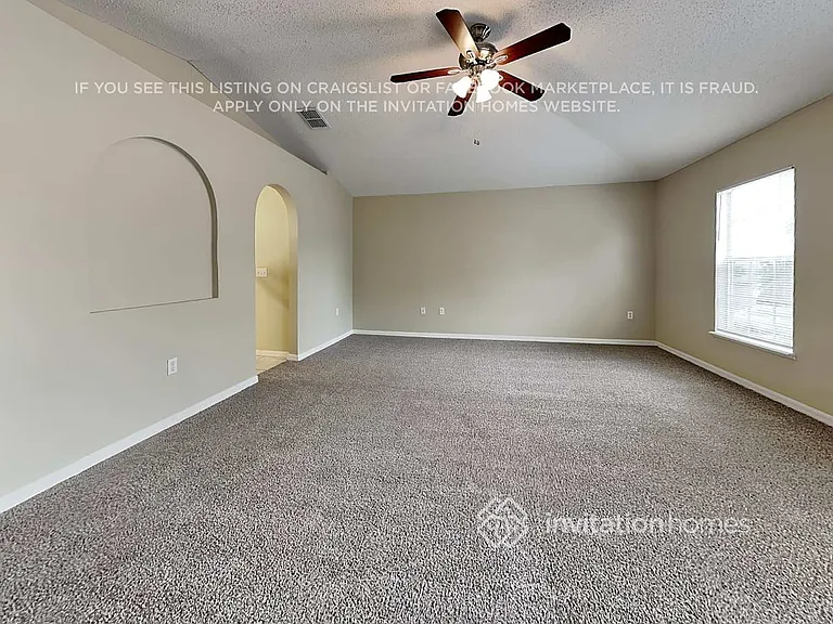 1701 Alhambra Crest Dr — Photo 10