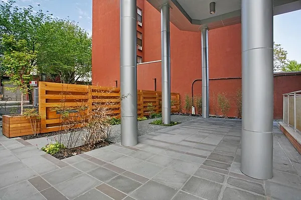 Rented by Corcoran | media 22