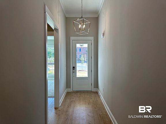 4th image of 2499 Bienville Ave #19