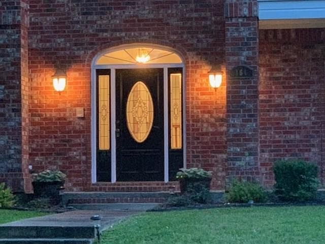1st image of 164 Westlake Ct