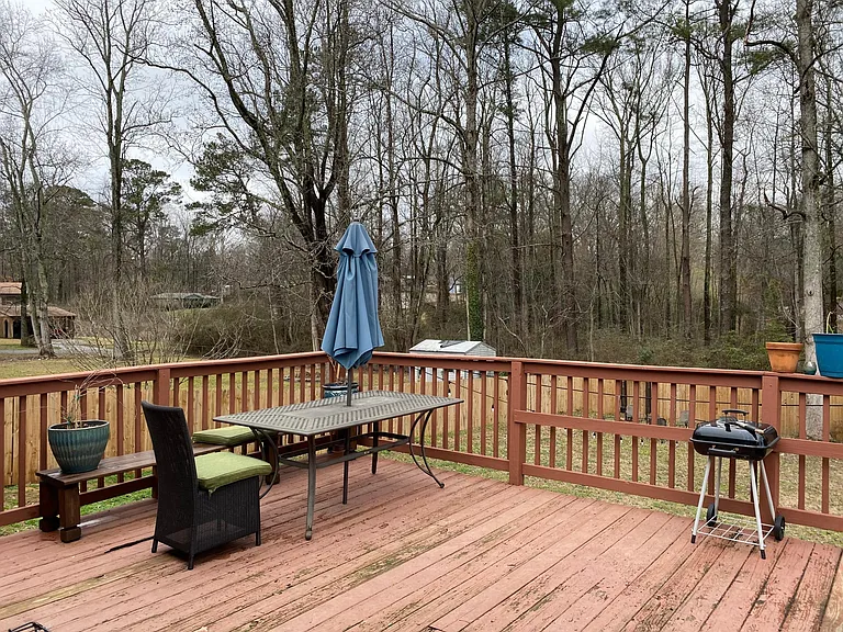 4471 Parkview Dr — Photo 13