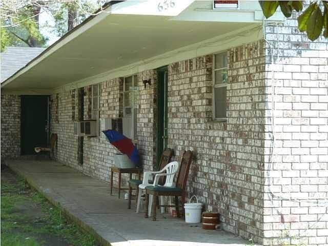Building Photo 4