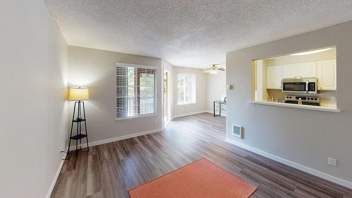 Living Space & Kitchen - 31224 Pete Von Reichbauer Way S