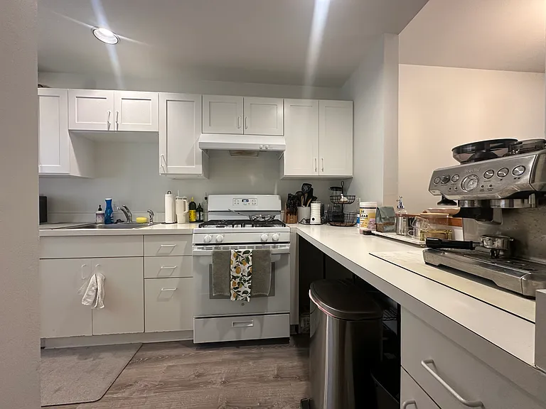 20 Ship Ave #12 — Photo 4