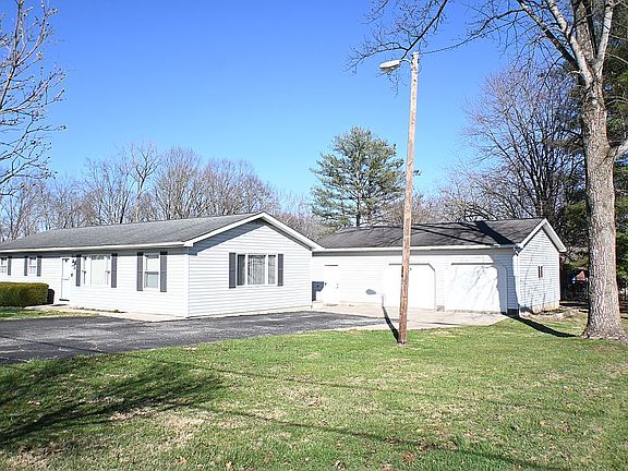 2nd image of 542 Anderson Rd