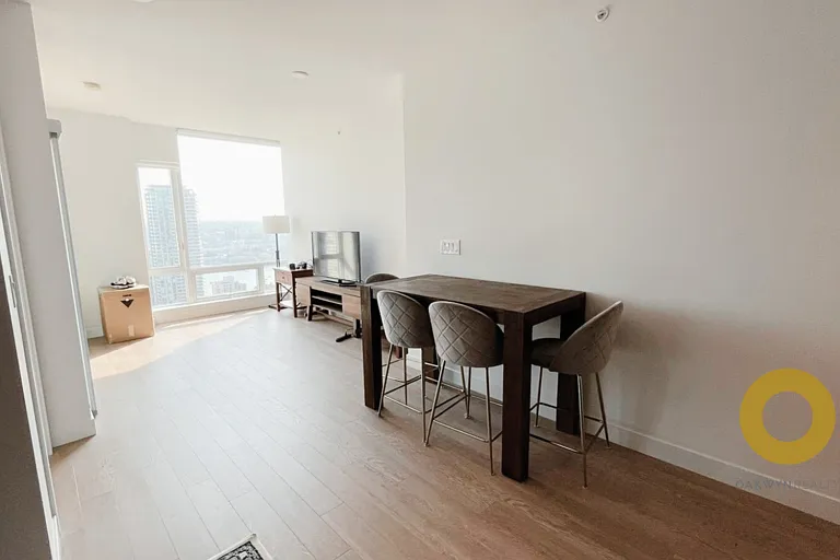1283 Howe St #1B — Photo 3