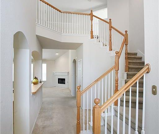4th image of 3501 Villanova Dr
