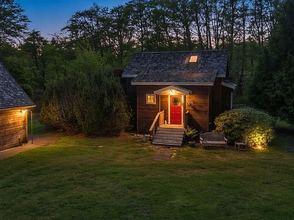 3rd image of 3404 Oysterville Road
