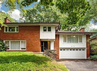 3275 Credit Heights Dr, Mississauga, ON L5C2L8