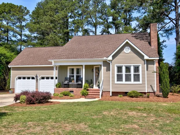 803 E Morris Cir, Dunn, NC 28334