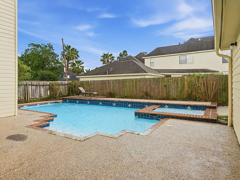 7611 Naremore Dr — Photo 41