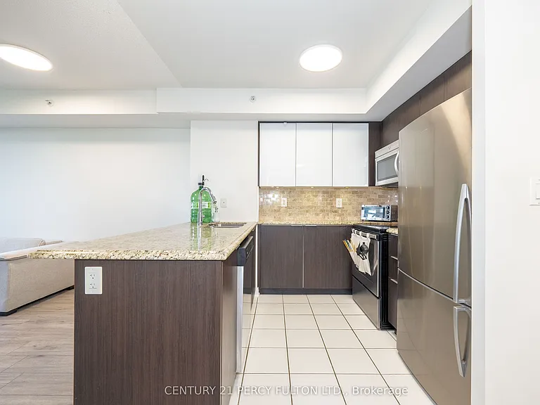 5740 Yonge St #205 — Photo 19