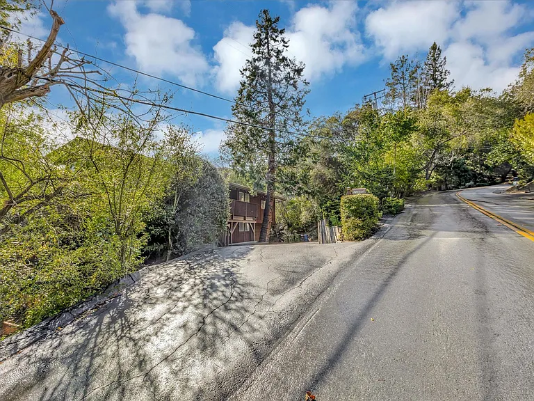21050 Canyon View Dr — Photo 24