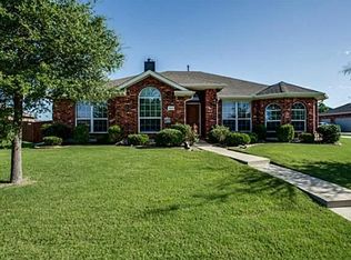 329 Gene Autry Ln, Murphy, TX 75094
