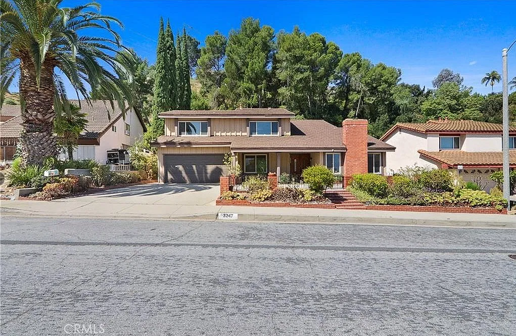 5 bed, 2780 sqft, $5,280 — Photo 1