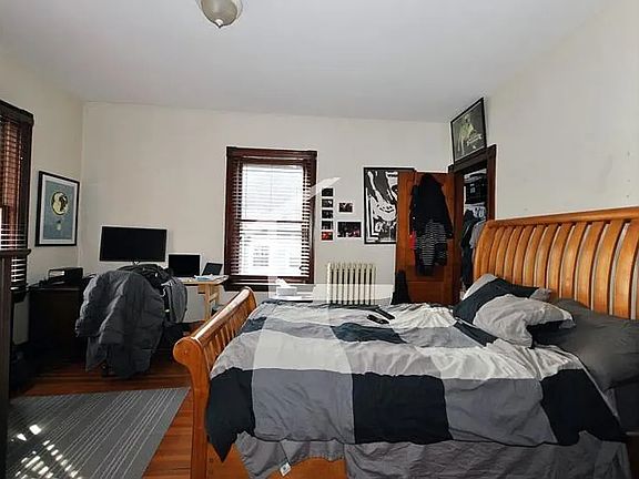 5th image of 29 Mapleton St #1