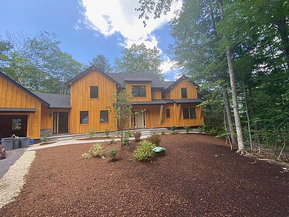 2nd image of 152 Crooked Mountain Road