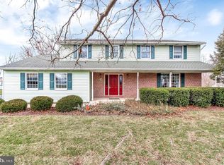 60 Steffie Dr, Mount Wolf, PA