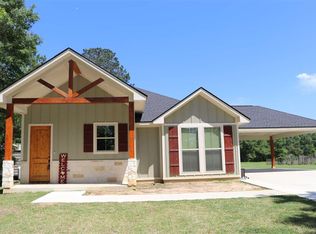 9988 Peck Rd, Lumberton, TX 77657