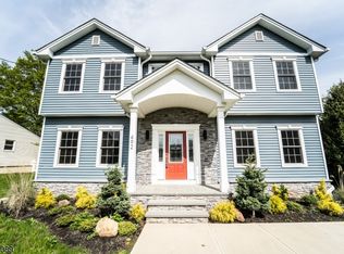 492 Raritan Rd, Clark, NJ 07066