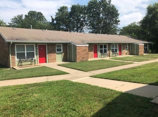 504 E Chellis St APT 2, Yates Center, KS 66783