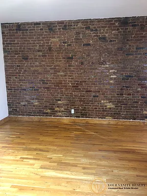 Rented by Your Vanity Realty | media 4