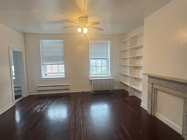 800 Cathedral St #4 — Photo 2