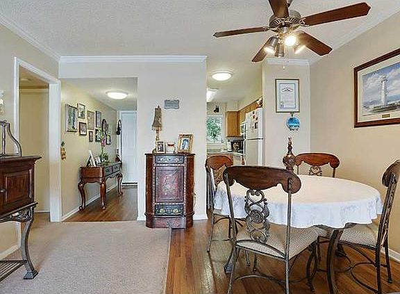 4th image of 1244 Harbor Dr Unit 208