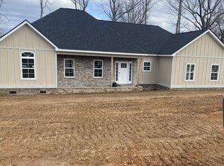 285 Mary Alice Dr, Leoma, TN 38468