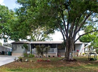 1105 E Joy Ln, Fort Pierce, FL 34945