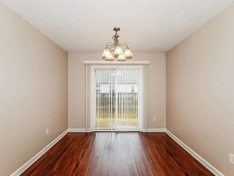 9723 Centennial Ct — Photo 8