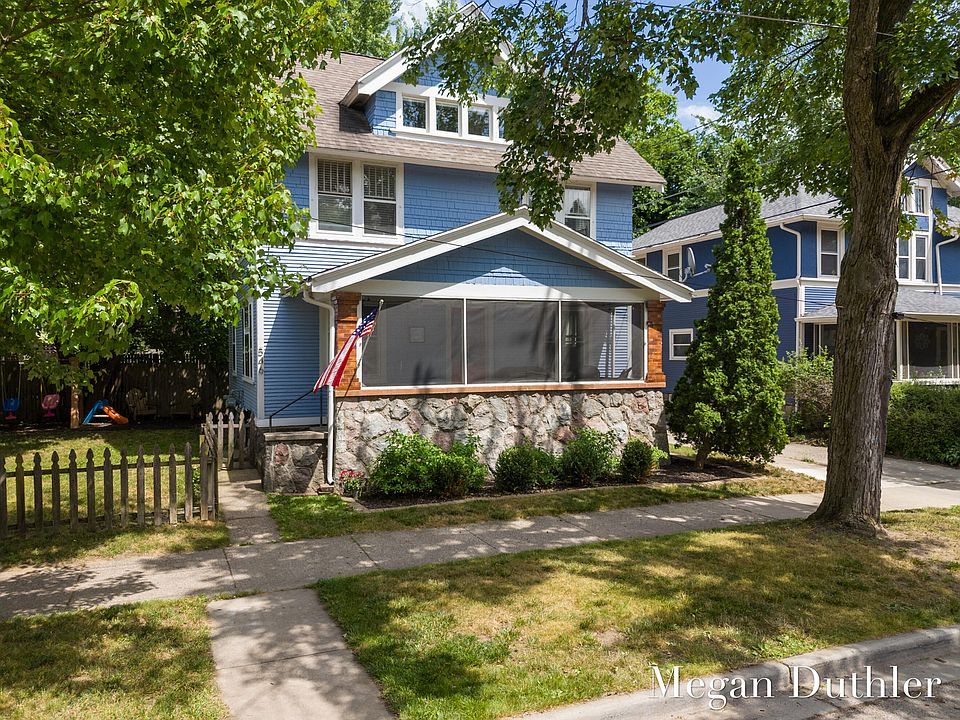 1st image of 546 Benjamin Ave SE